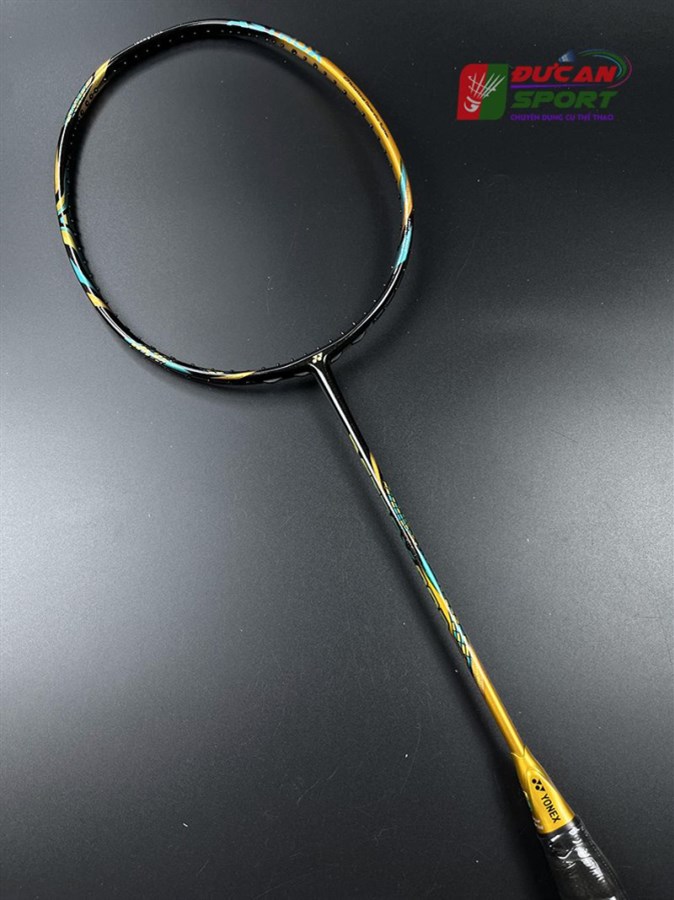 Vợt cầu lông Yonex Astrox 88D Pro