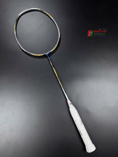 Vợt cầu lông Lining Calibar 200