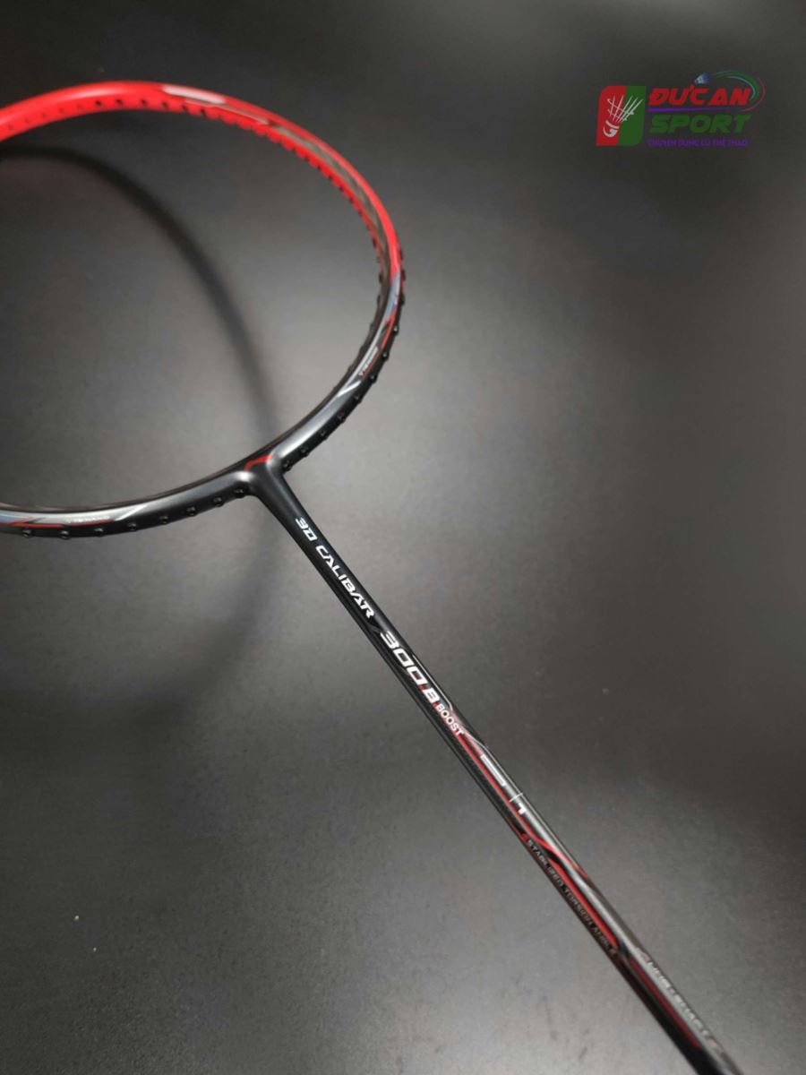 Lining Calibar 300B xây dựng trên nền tảng công nghệ cổ điển 3D Calibar